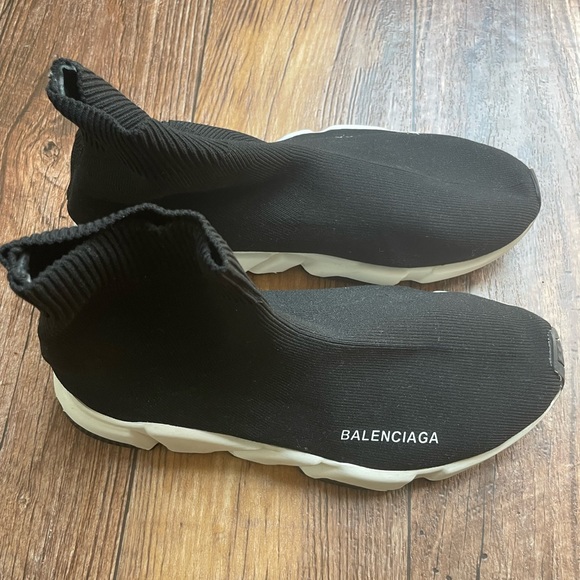 Balenciaga sock shoes Size 41. Used in excellent condition. - Picture 5 of 12